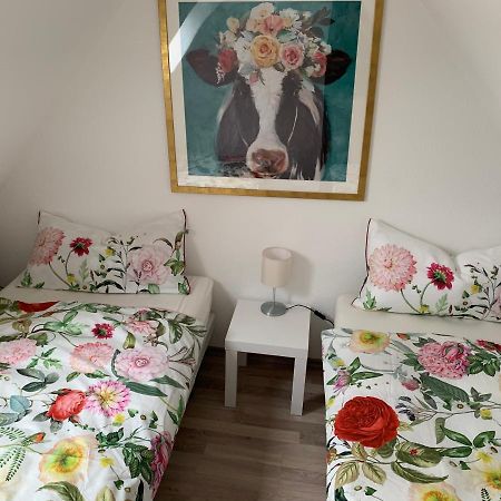 Ferienwohnung Luettje Hoern Emden Exterior foto